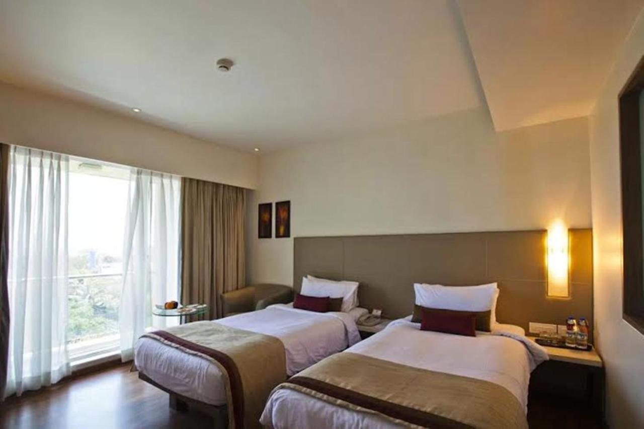 Spree Shivai Hotel Pune Pimpri-Chinchwad Room photo